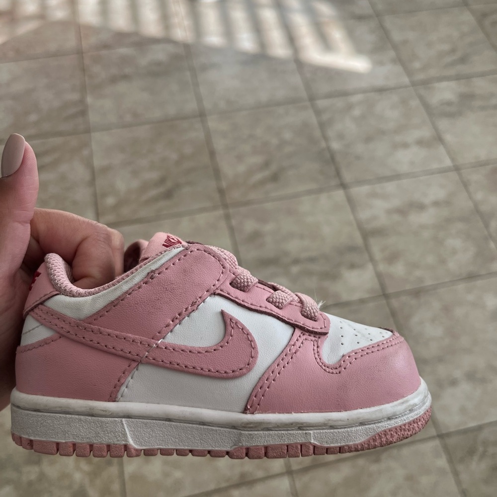 Toddler Girls Pink Nike Dunk Sneakers